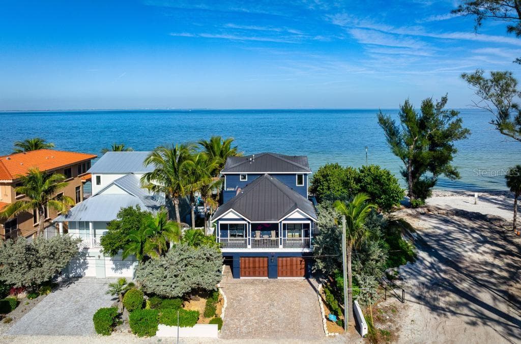 915 N Shore Dr photo 4