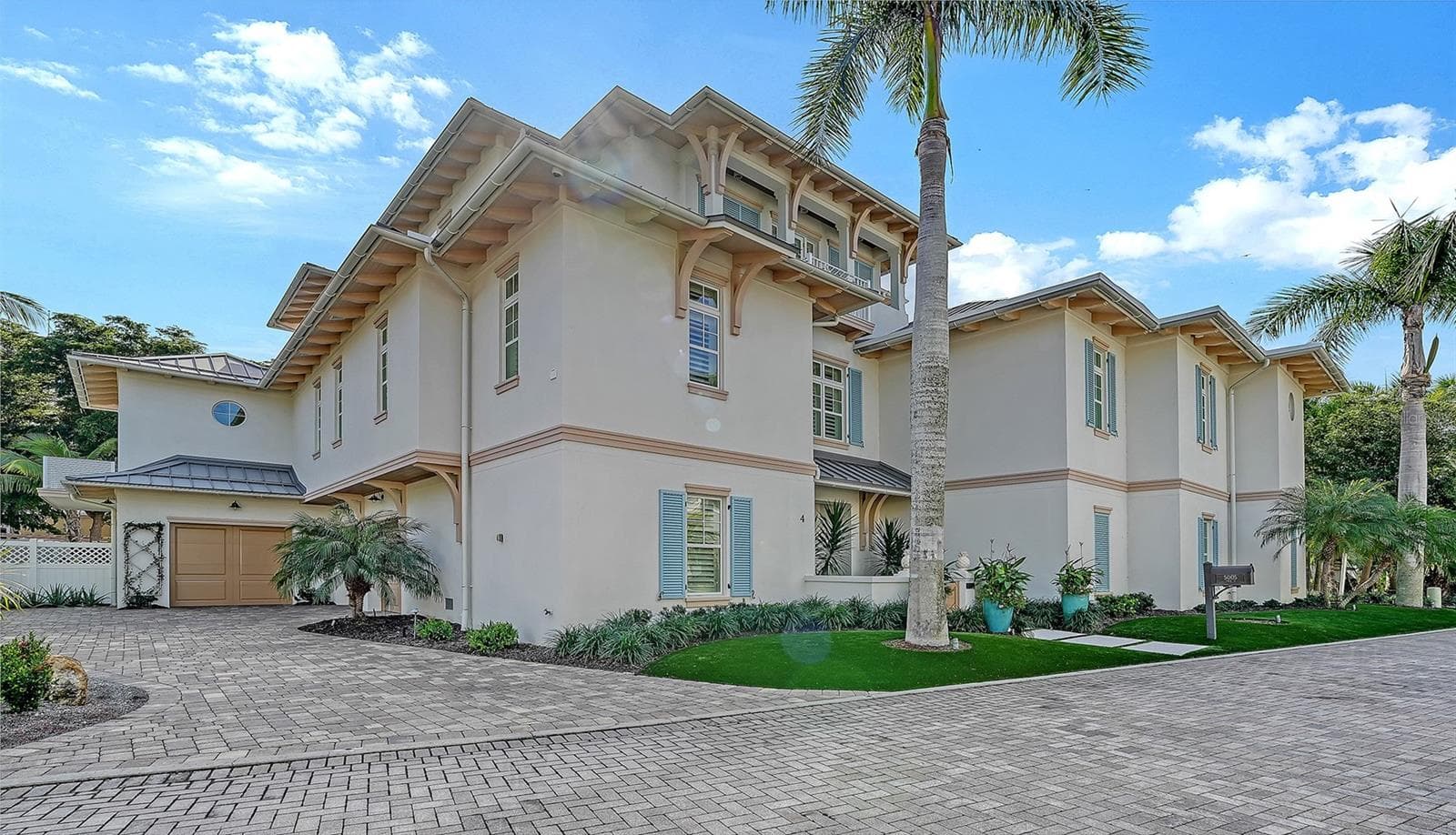 5005 Gulf Of Mexico Dr #4 photo 3