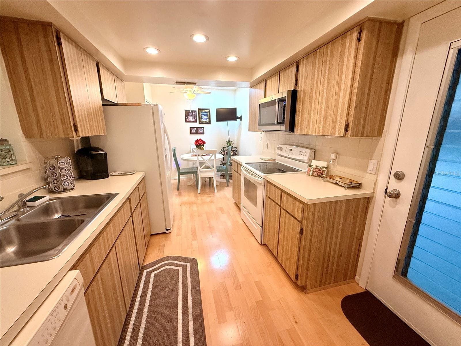 8350 High Point Cir #3 photo 5