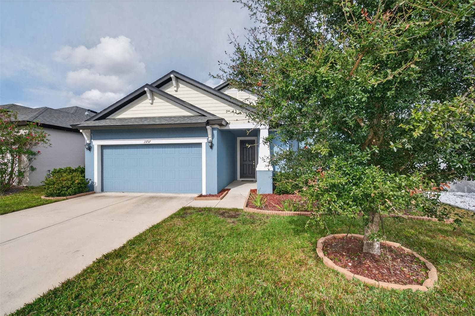 13737 Garden Hills Dr photo 5