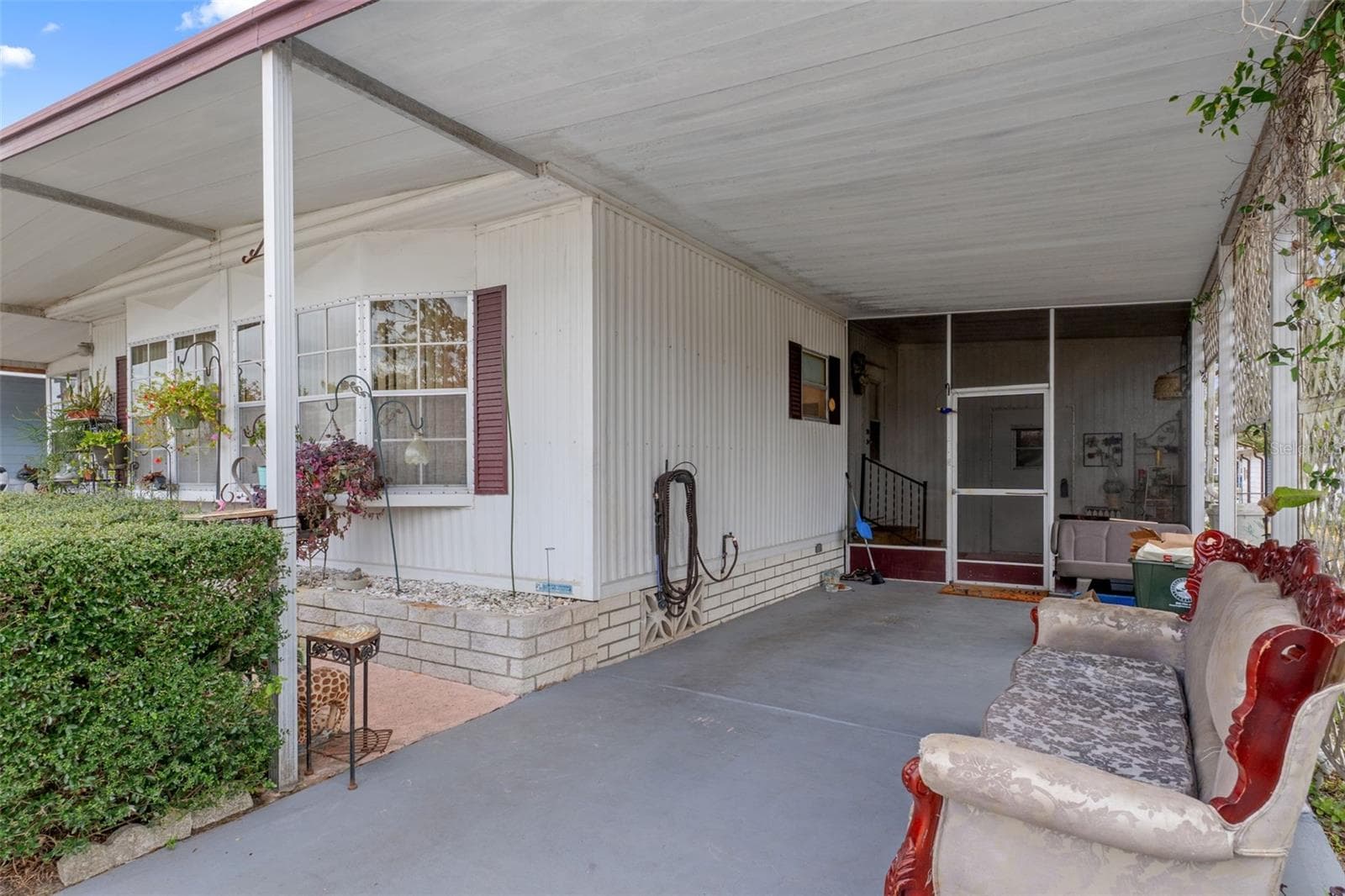 12118 Fairway Ave photo 4
