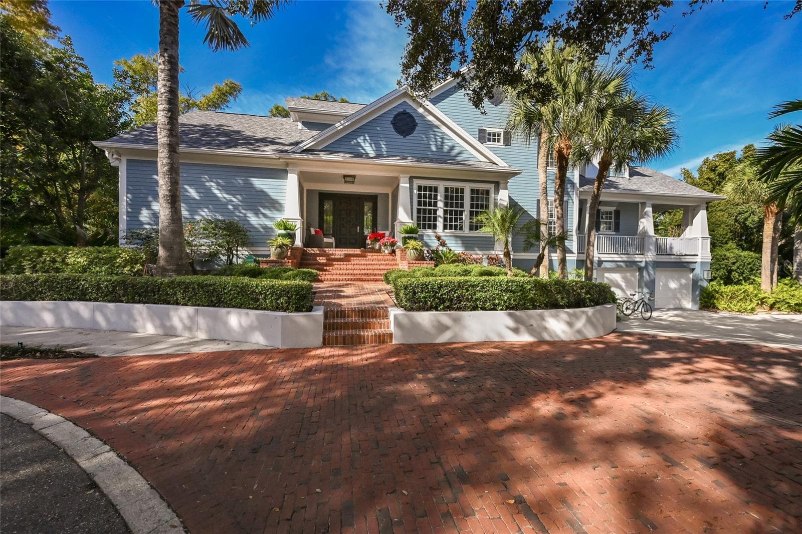 1749 Lincoln Park Cir