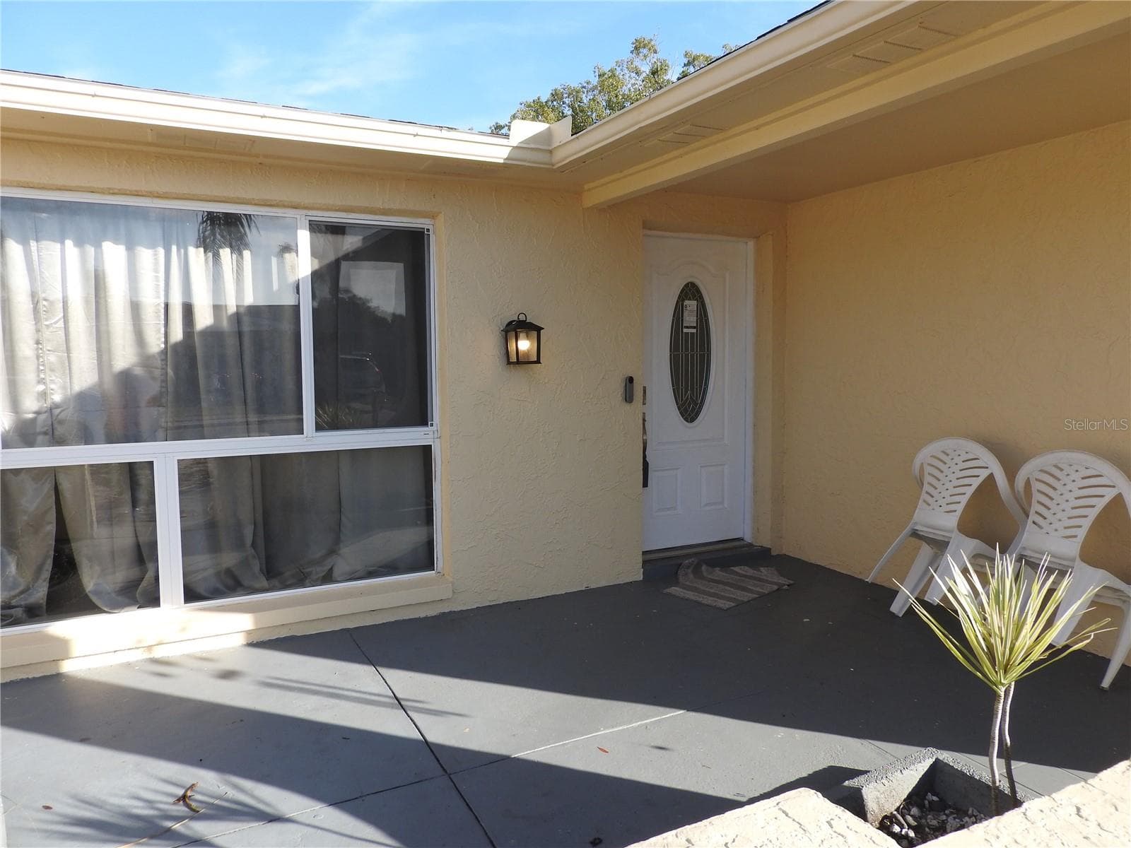 1324 Viking Dr photo 3