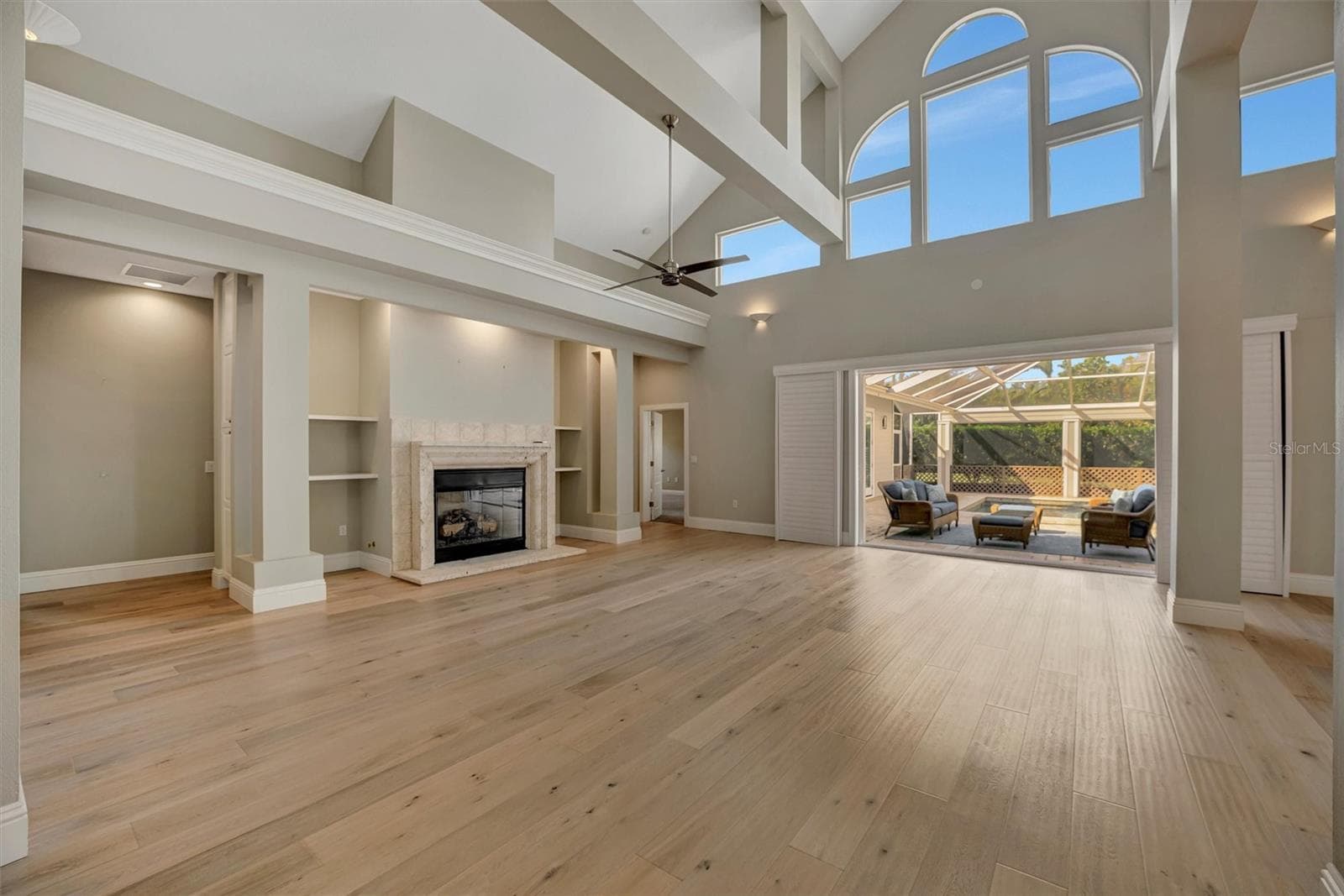 1511 N Lake Shore Dr photo 4