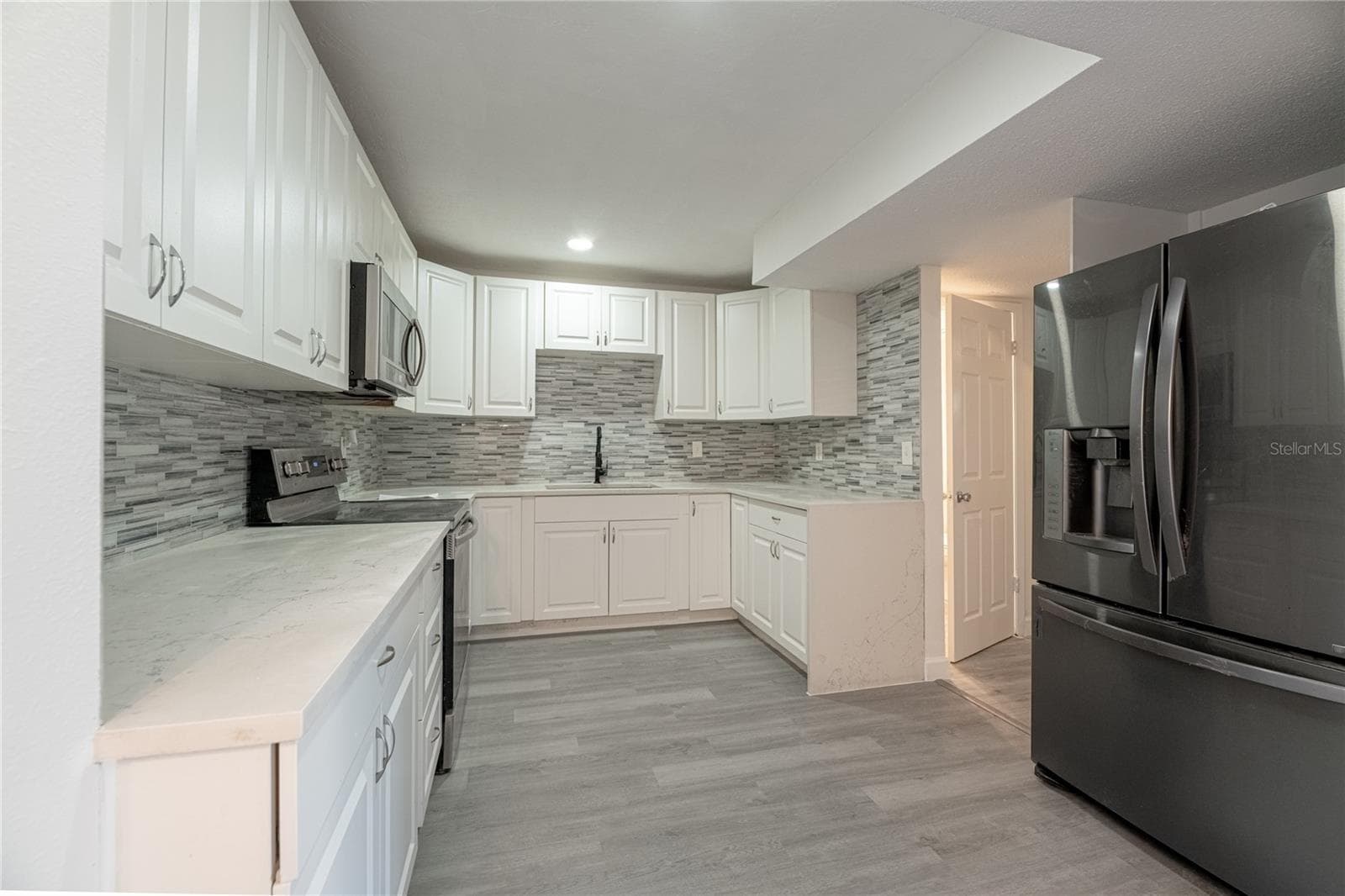 244 Amherst Ave #16 photo 4