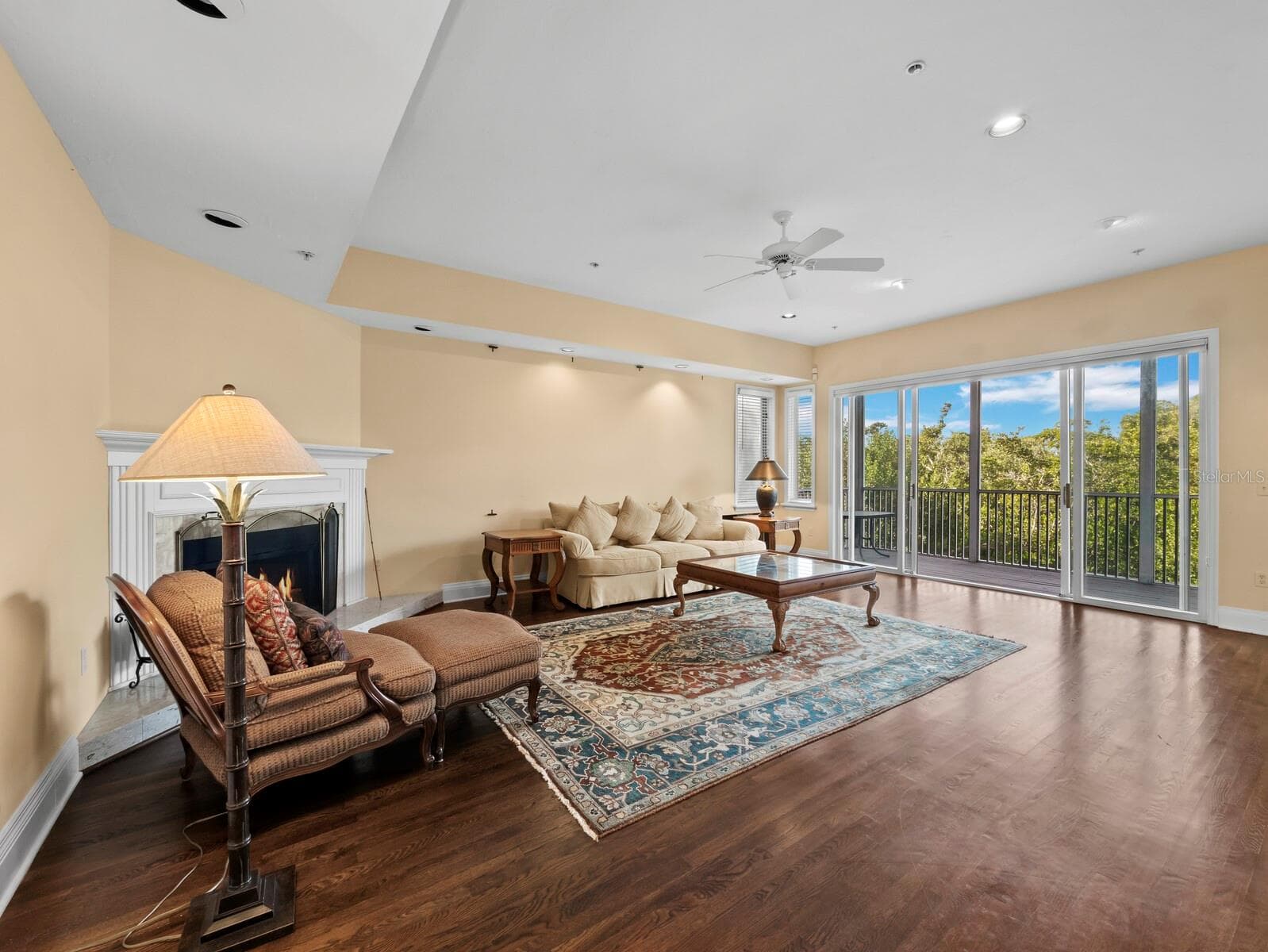836 Evergreen Way photo 5