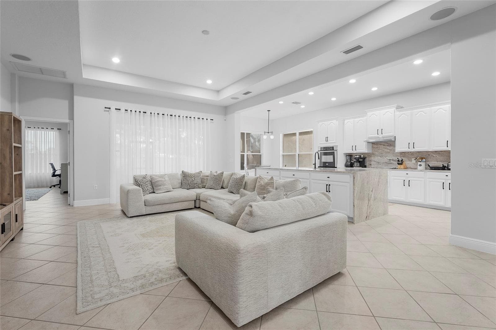 3628 Summerwind Cir