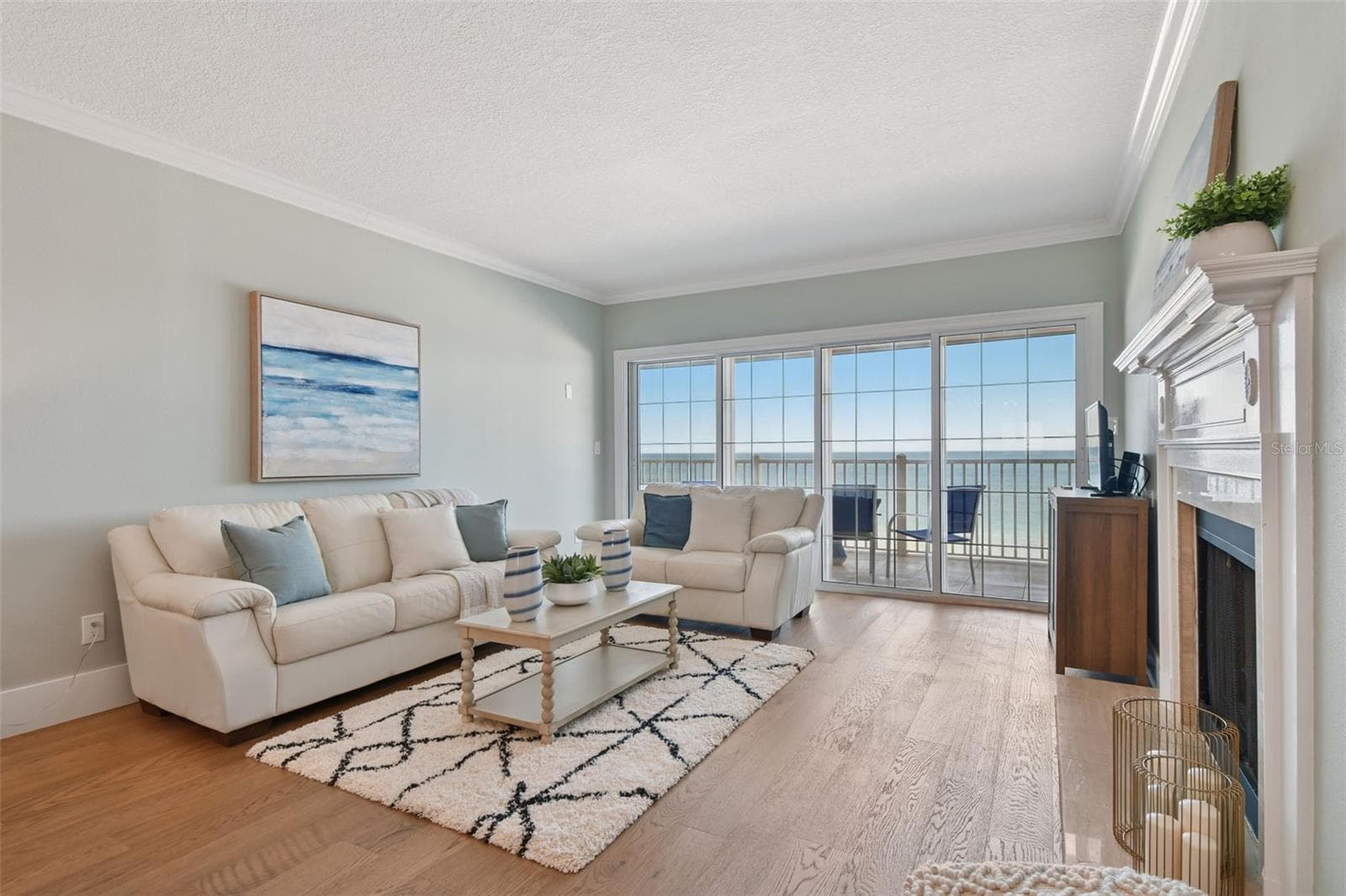 1586 Gulf Blvd #2502 photo 4
