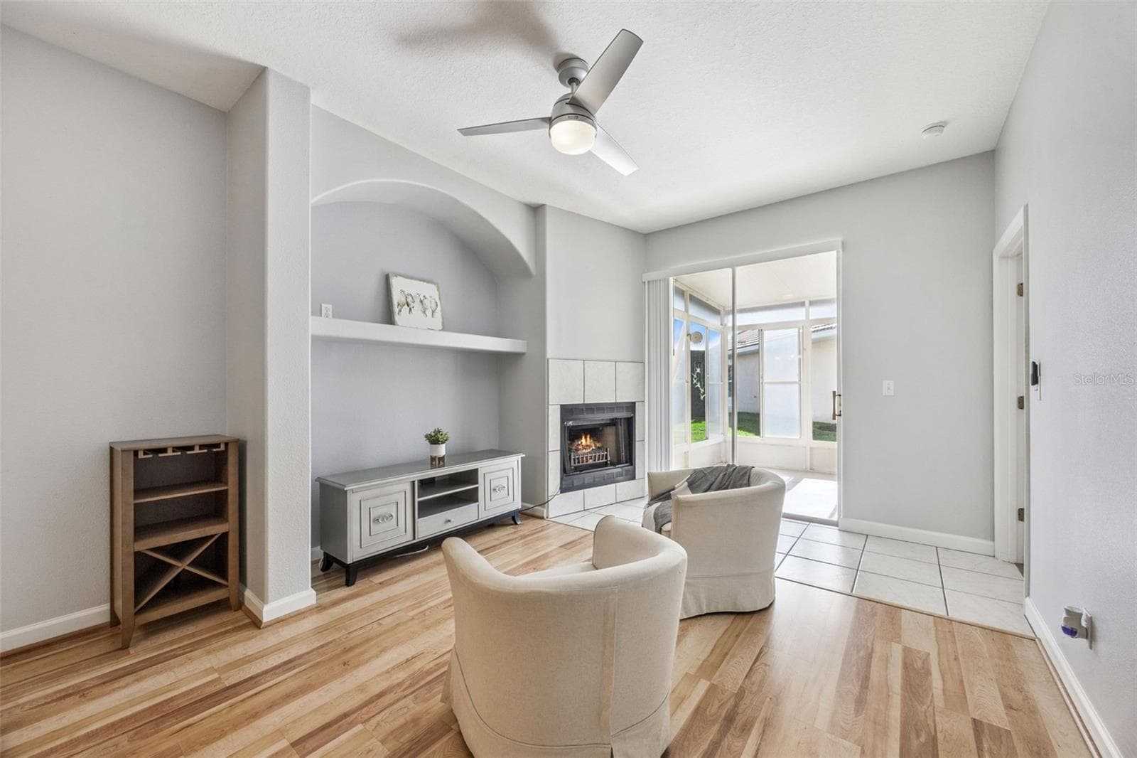 2202 Garden Lake Dr photo 5