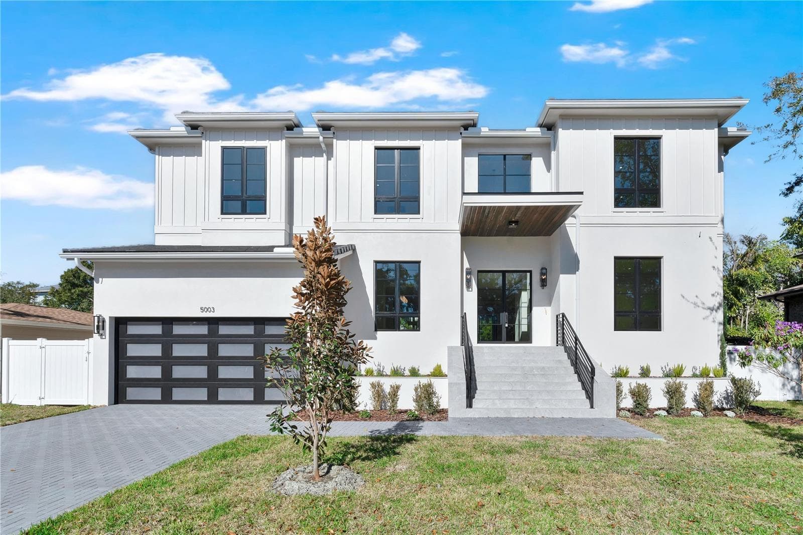 5003 W Poe Ave