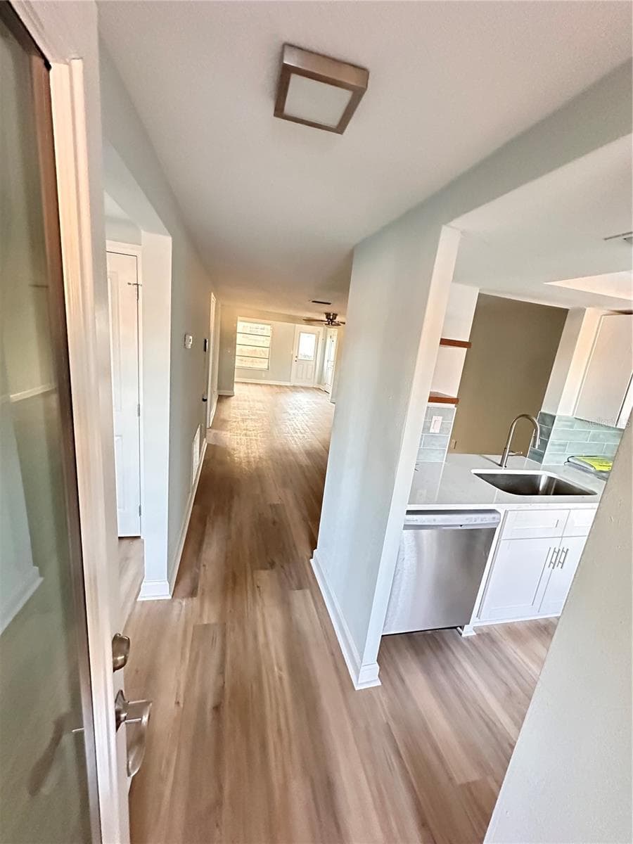 4407 Summersun Dr photo 4