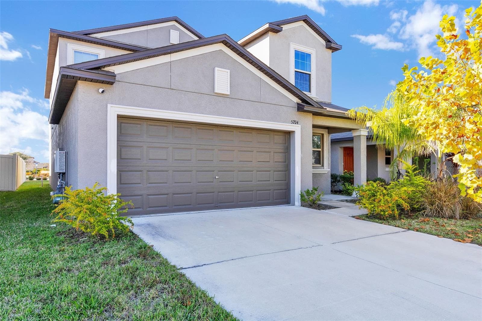 5204 White Chicory Dr photo 3