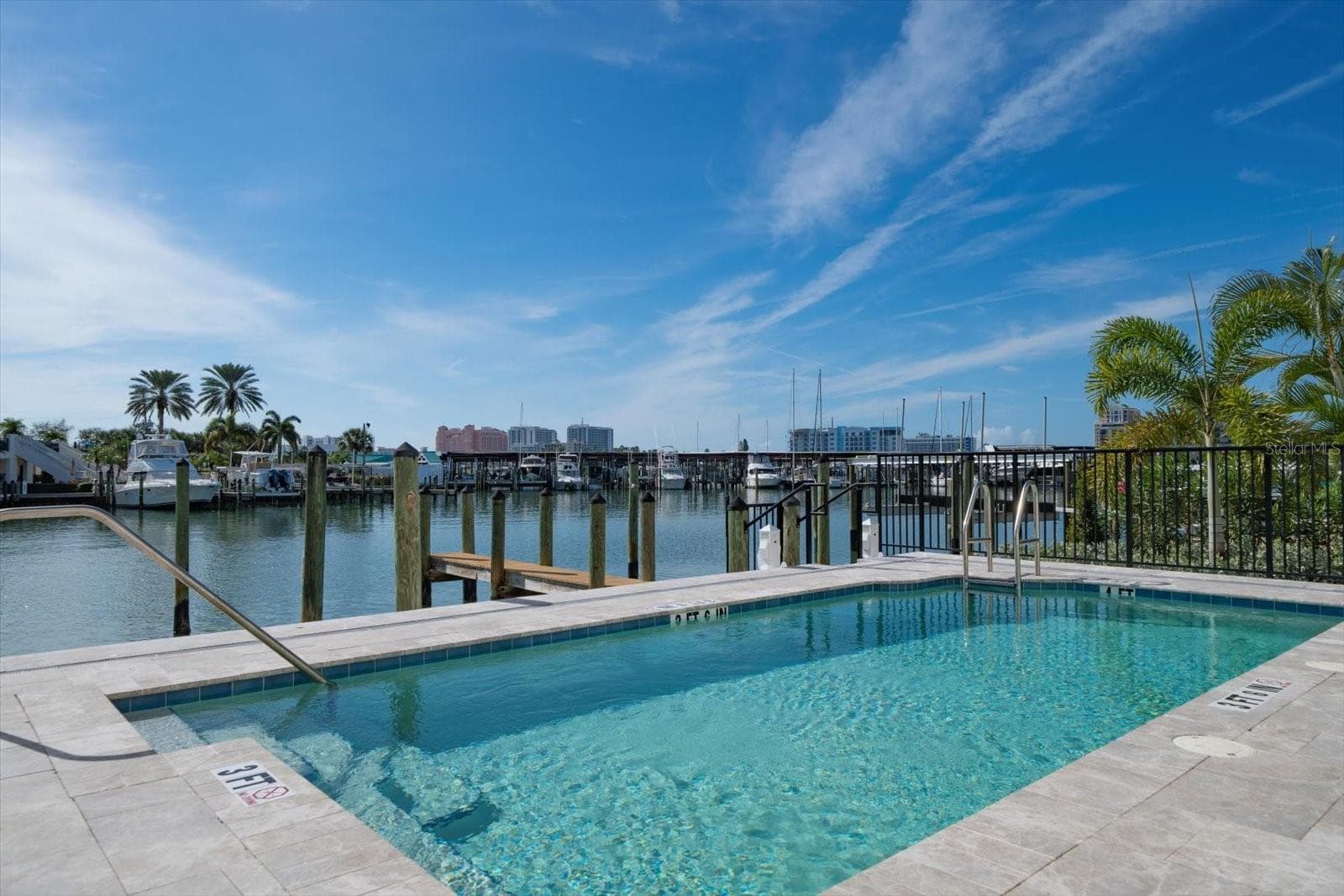 211 Dolphin Pt #501 photo 3