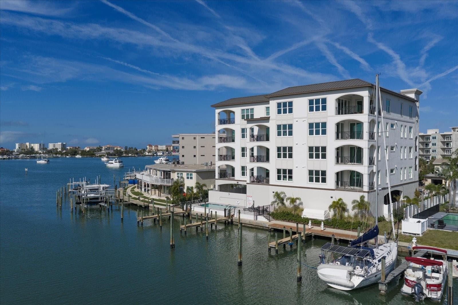 211 Dolphin Pt #301 photo 3