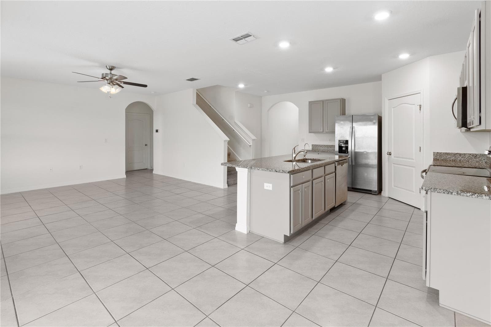 2651 Grandbury Grove Rd photo 4