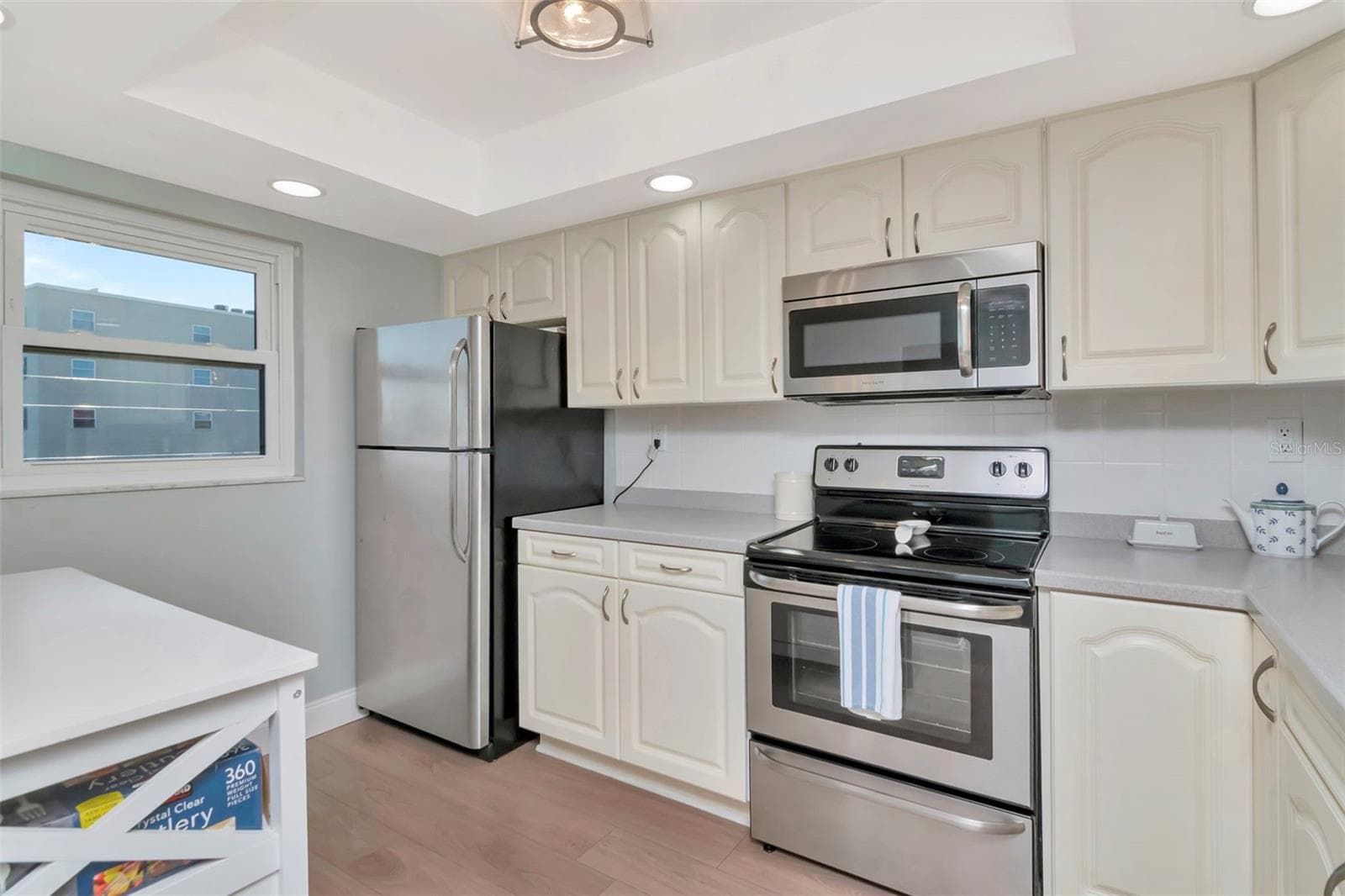 17580 Gulf Blvd #403 photo 4