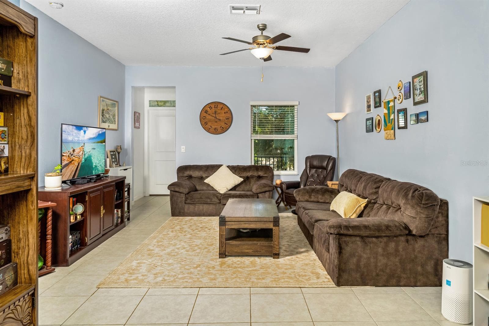 842 Tennyson MILL Cir photo 3