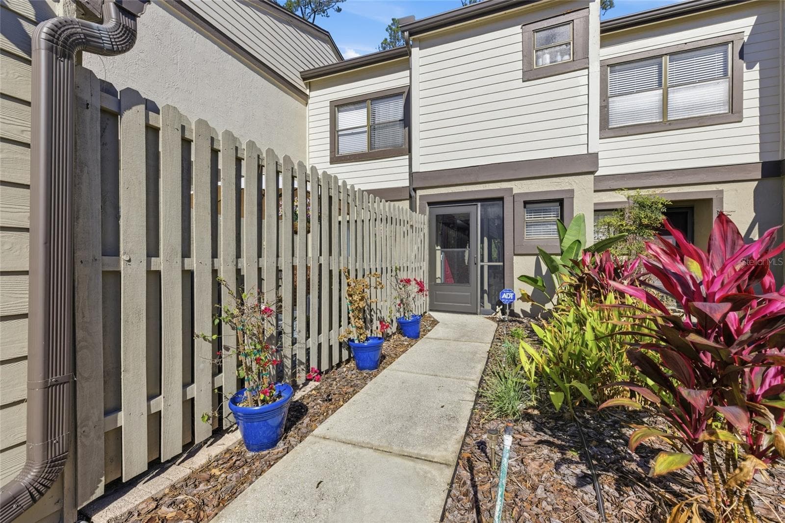 405 Woods Landing Trl