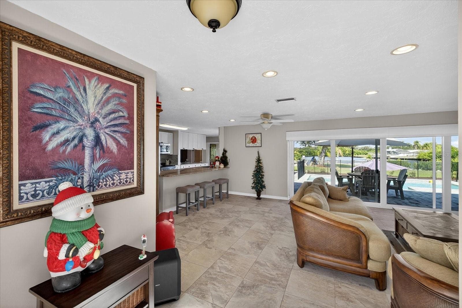 853 Seacrest Dr