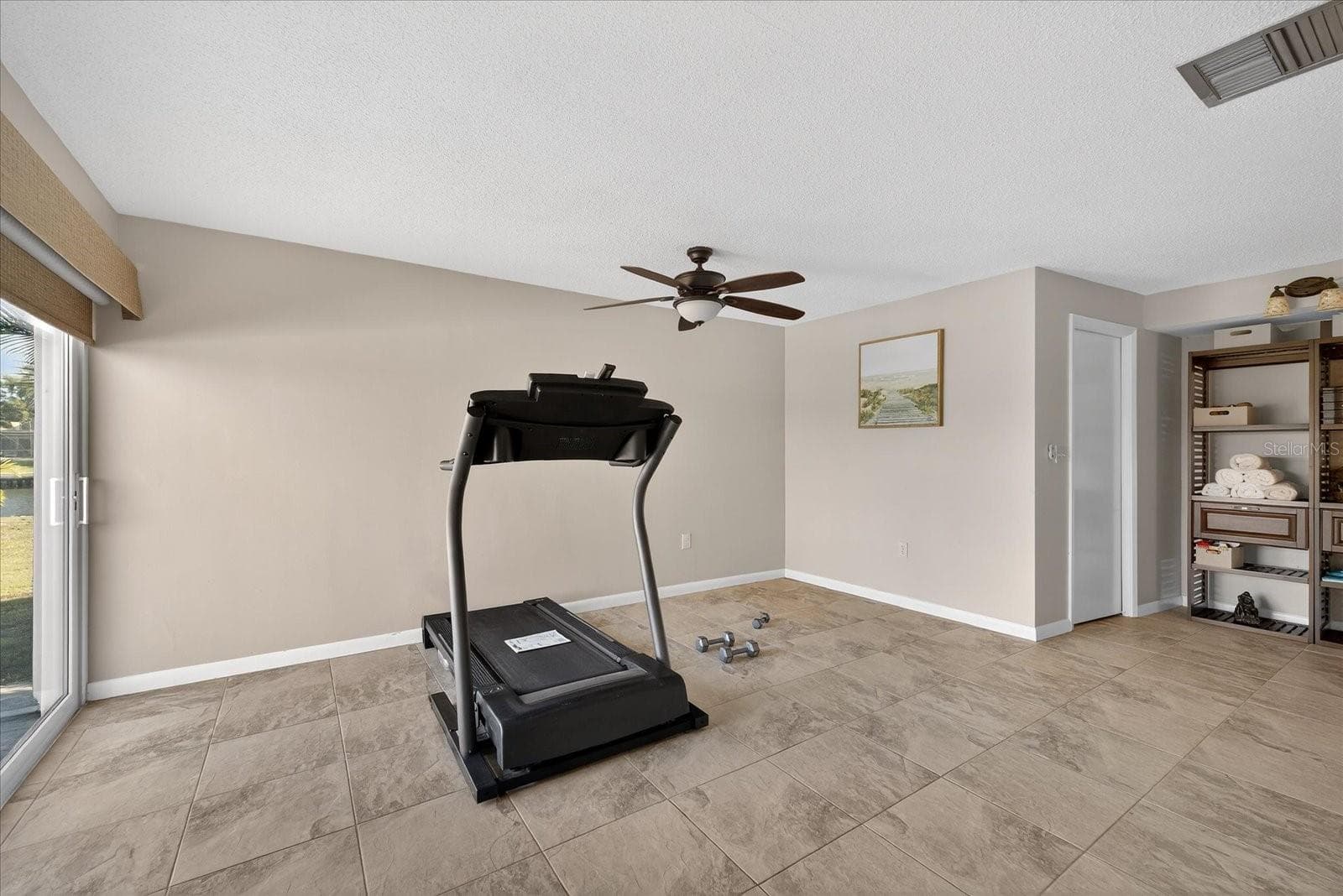 853 Seacrest Dr photo 5