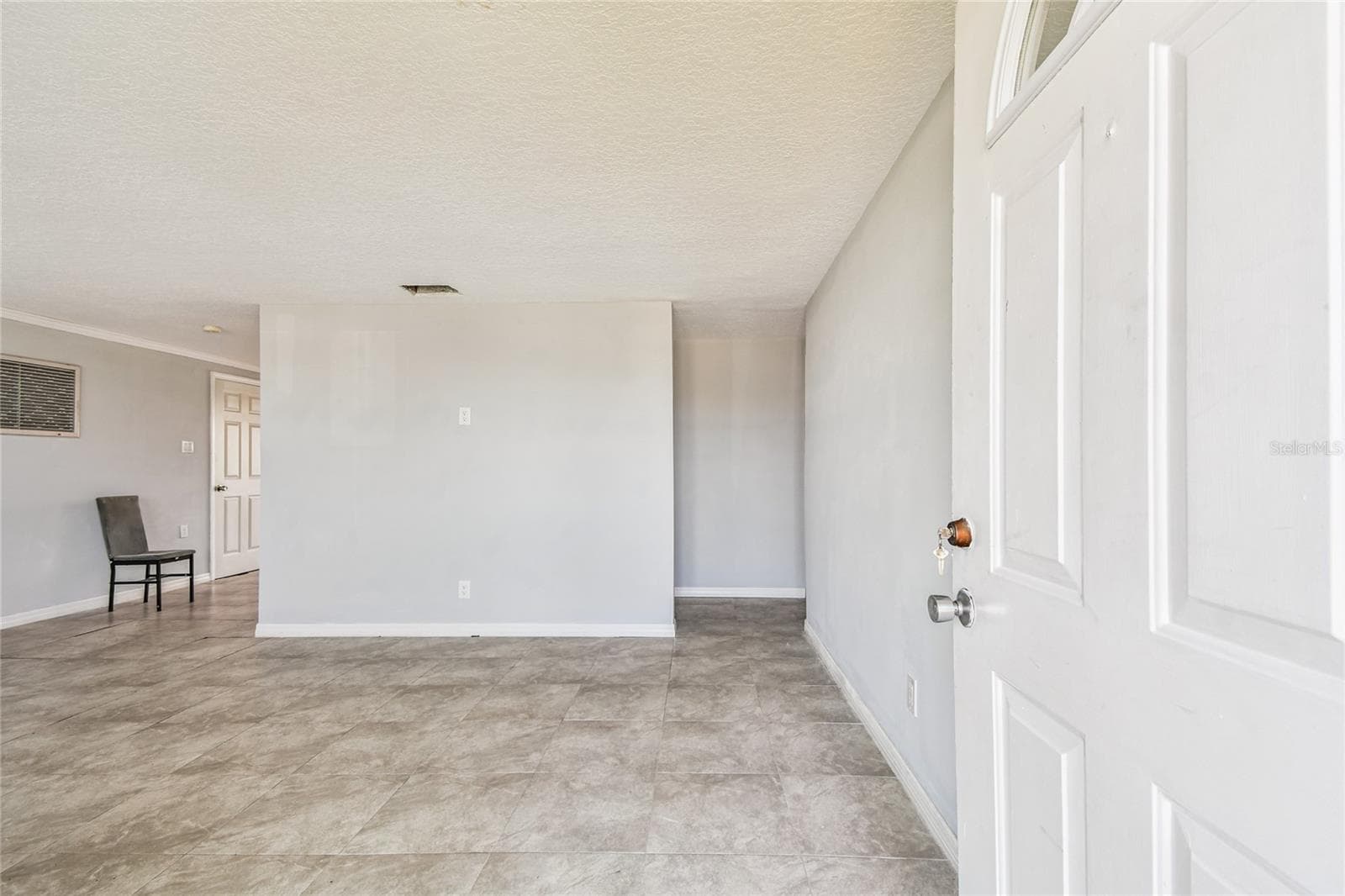 13606 Allyn Dr photo 4