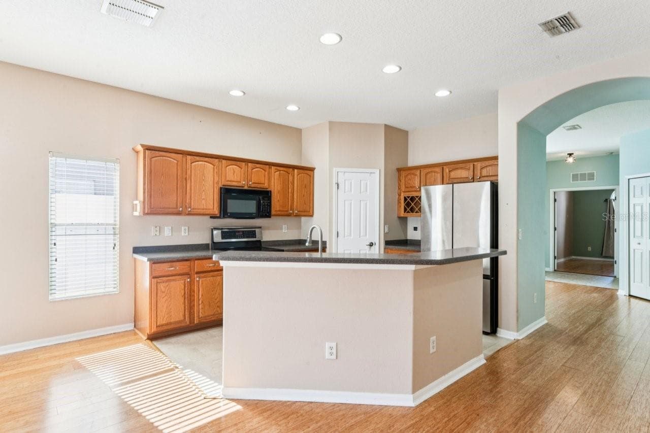 9314 Creedmoor Ln photo 4