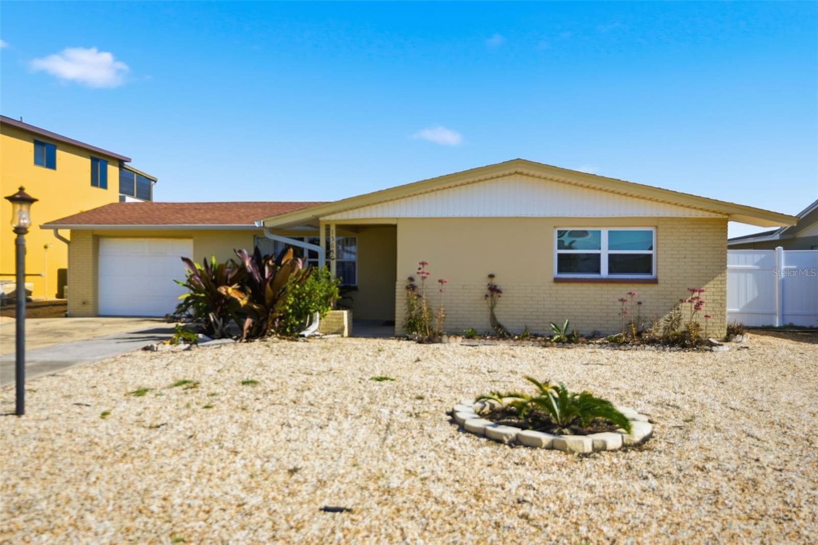 13630 Garris Dr photo 5