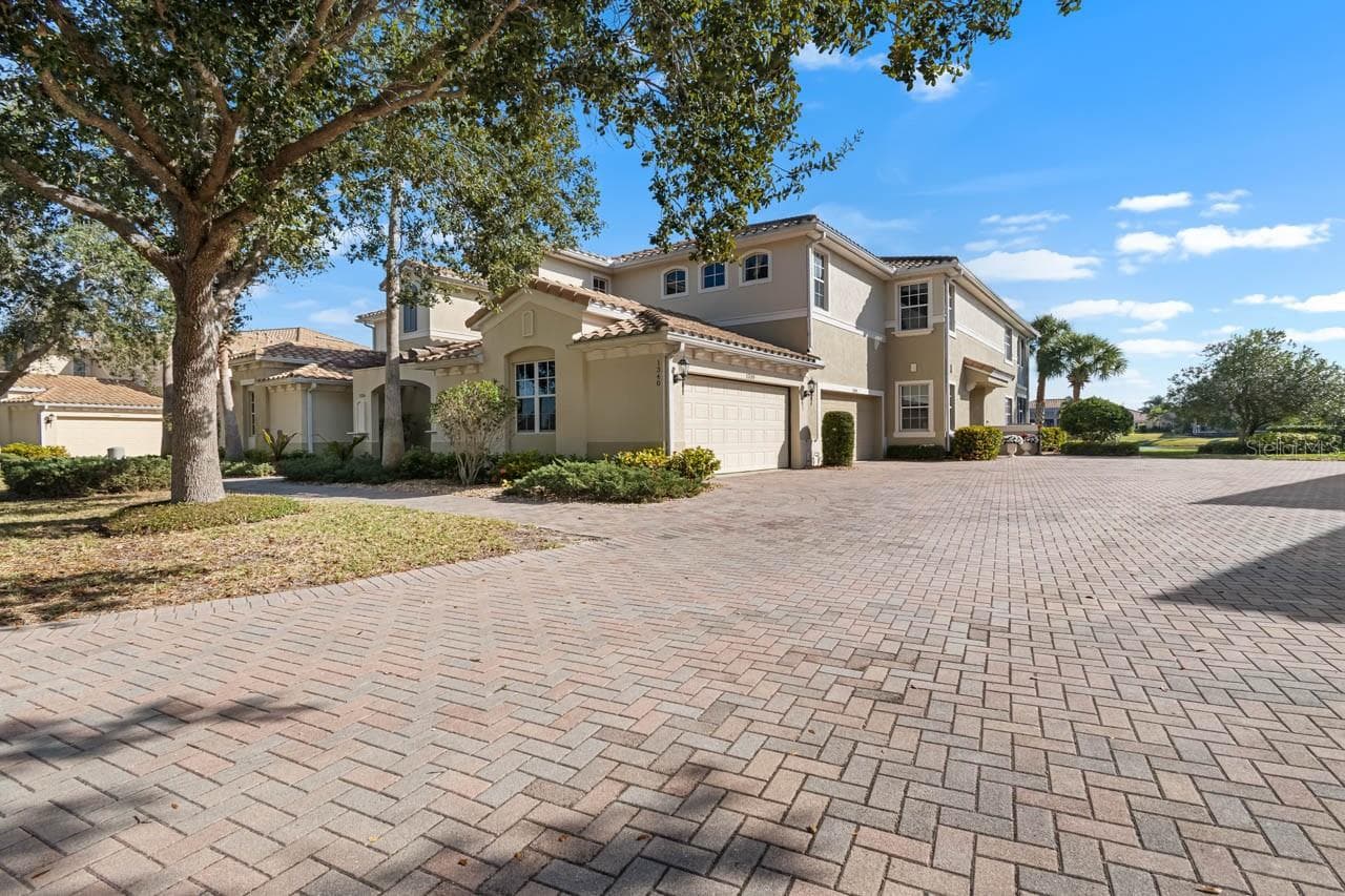 1338 Emerald Dunes Dr