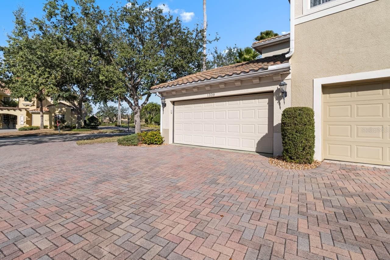 1338 Emerald Dunes Dr photo 3