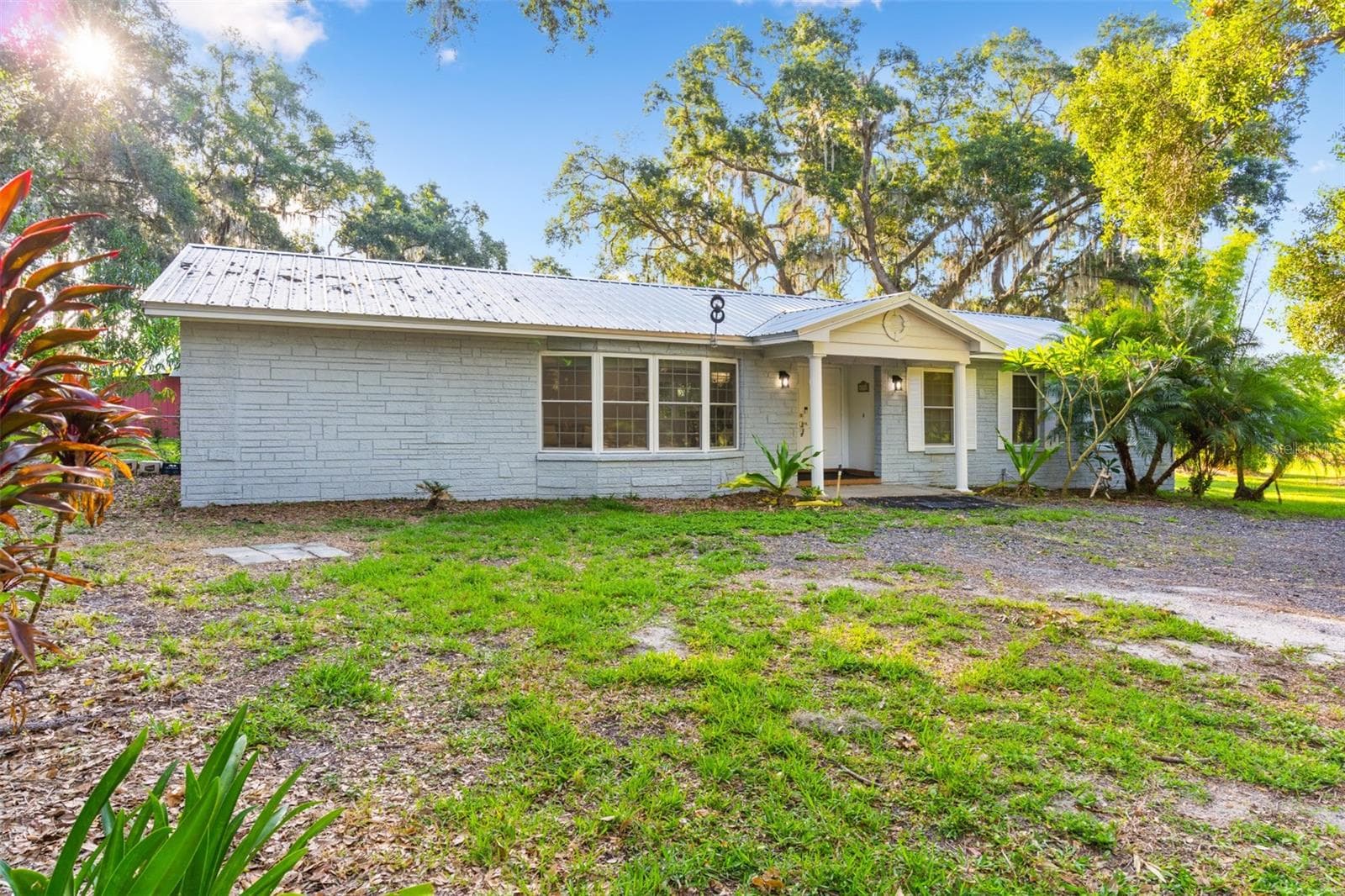 2802 Lyra Ln photo 3