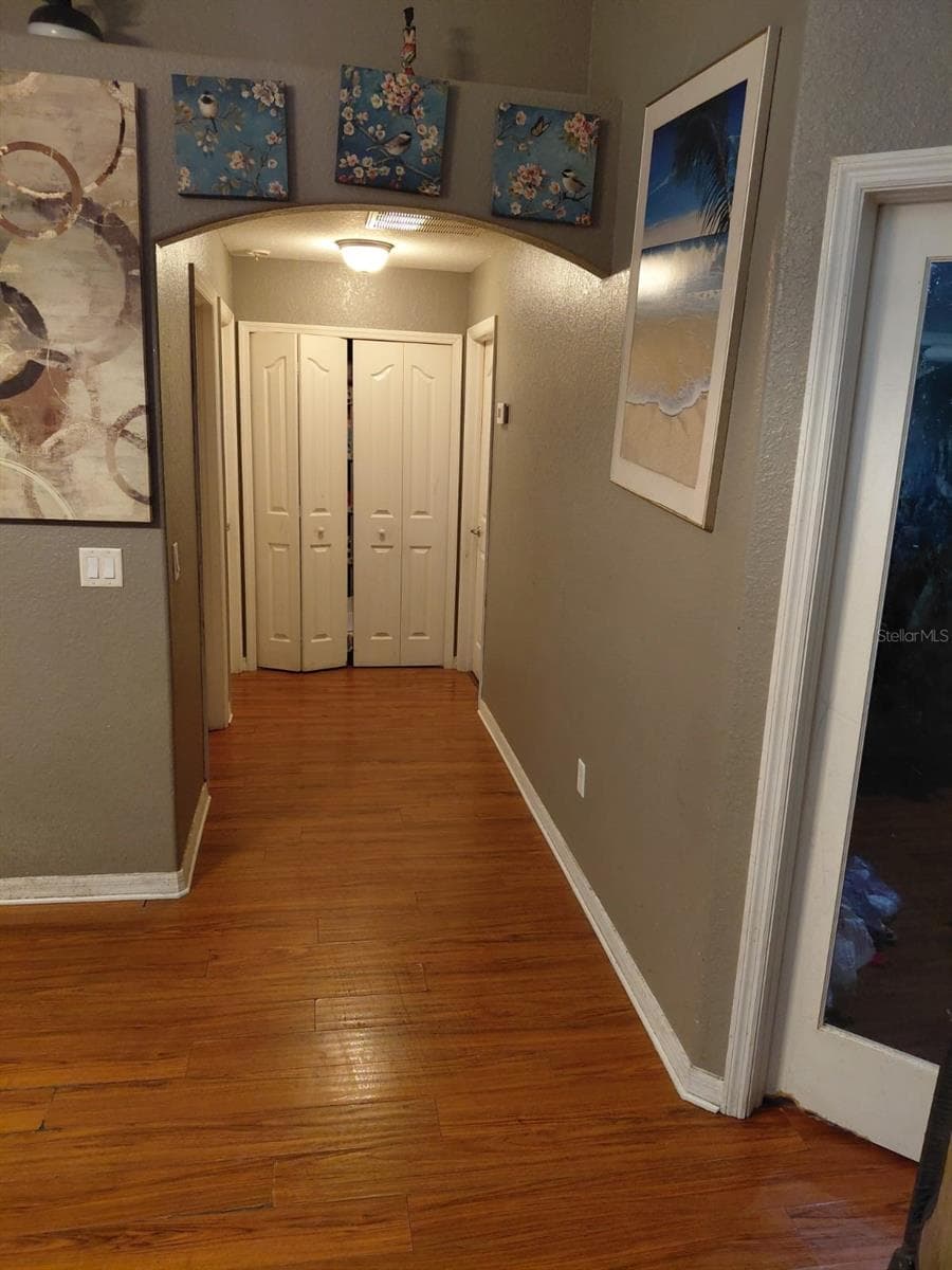 11382 Mahopac Rd photo 5