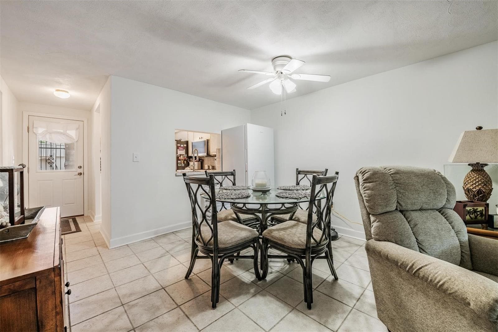 4450 Sunstate Dr photo 4
