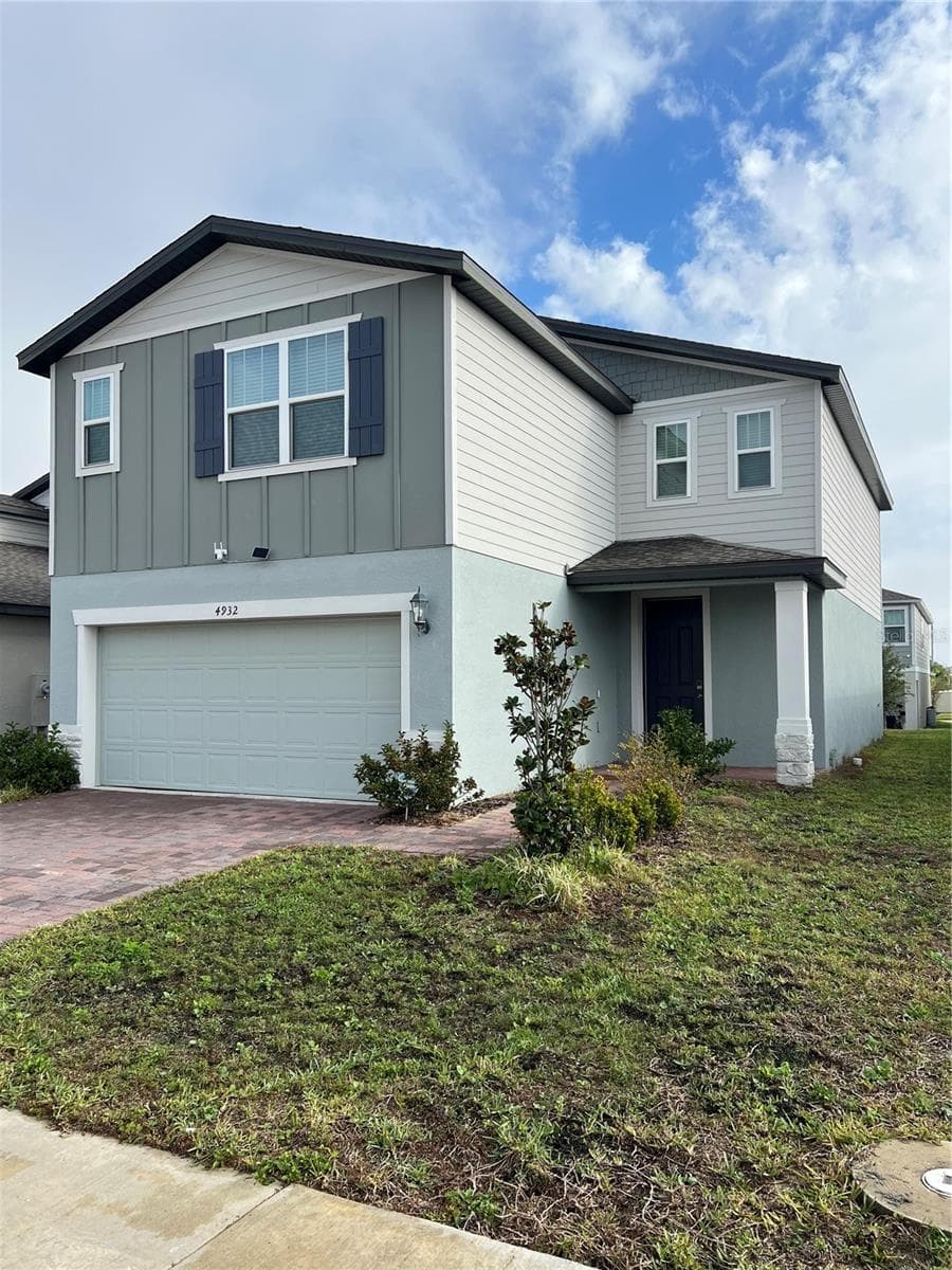 4932 Mainsail St photo 3