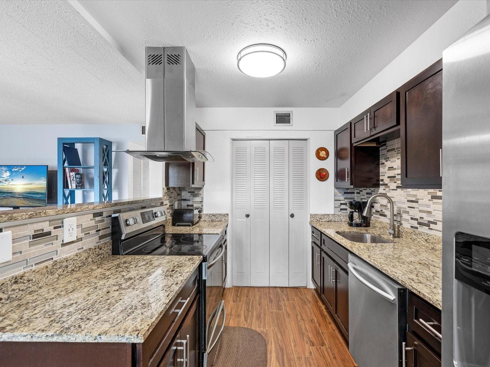 1235 S Highland Ave #2-207 photo 4