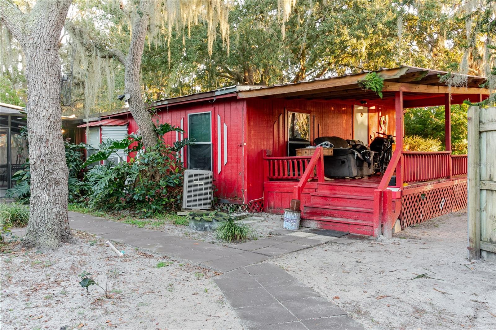 12104 Anderson Dr N photo 5