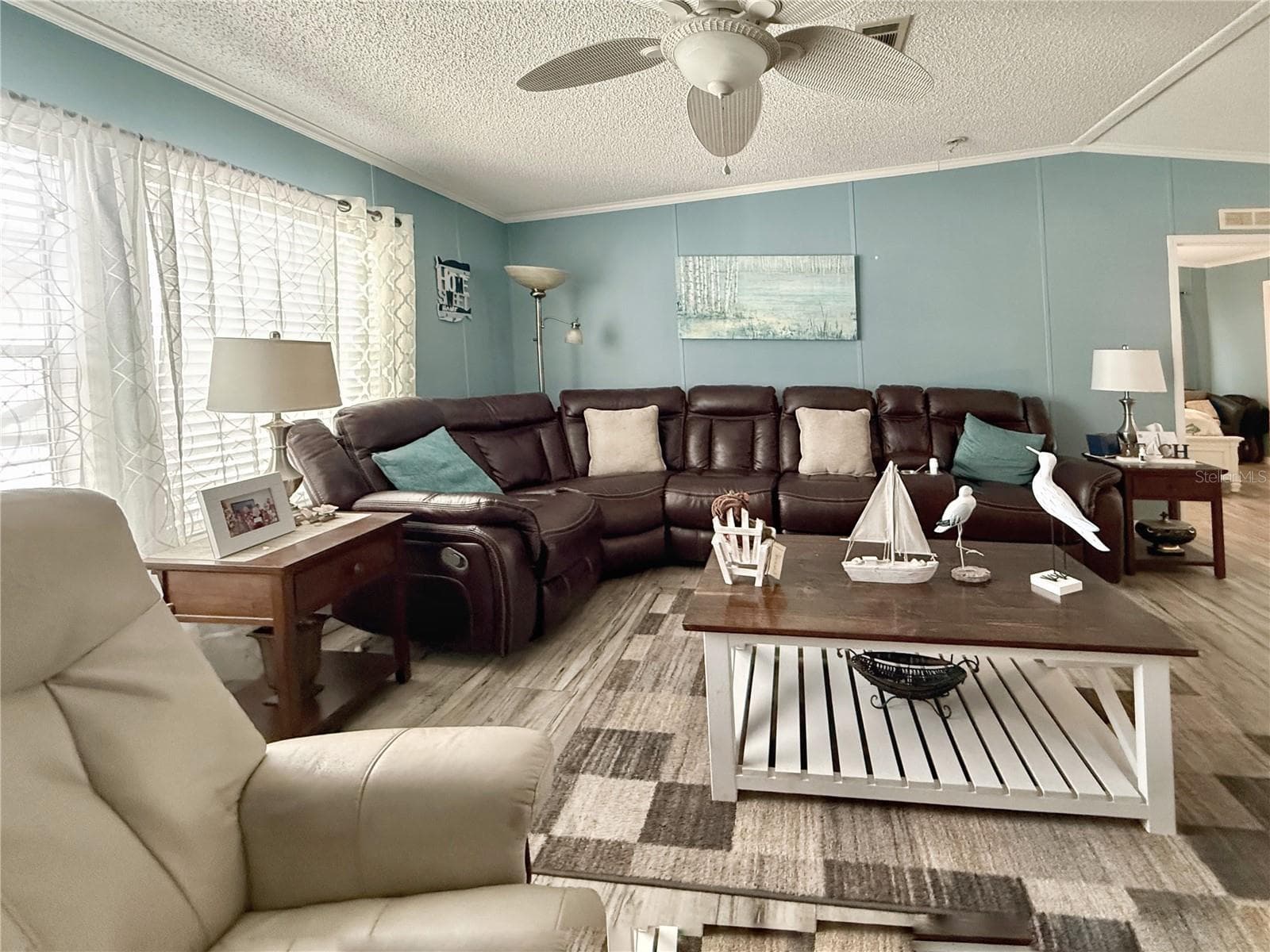 221 N Saint George Cir photo 3