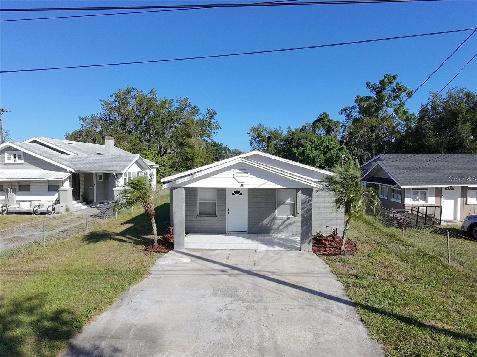 2408 E Magnolia St