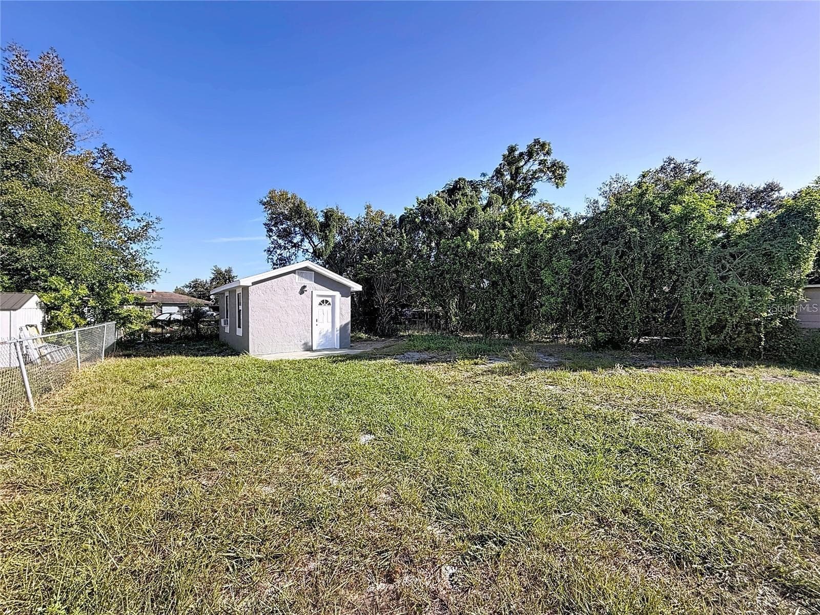 2408 E Magnolia St photo 4