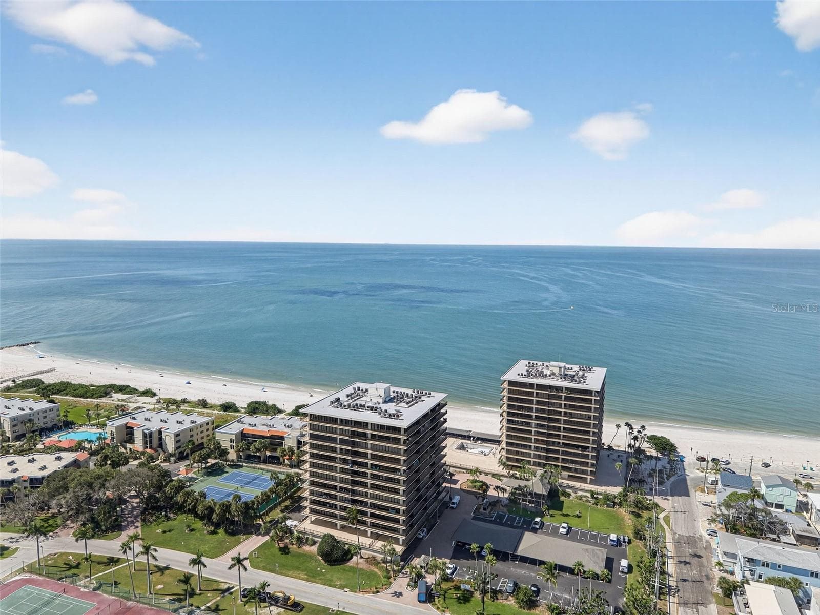 7600 Bayshore Dr #902 photo 3