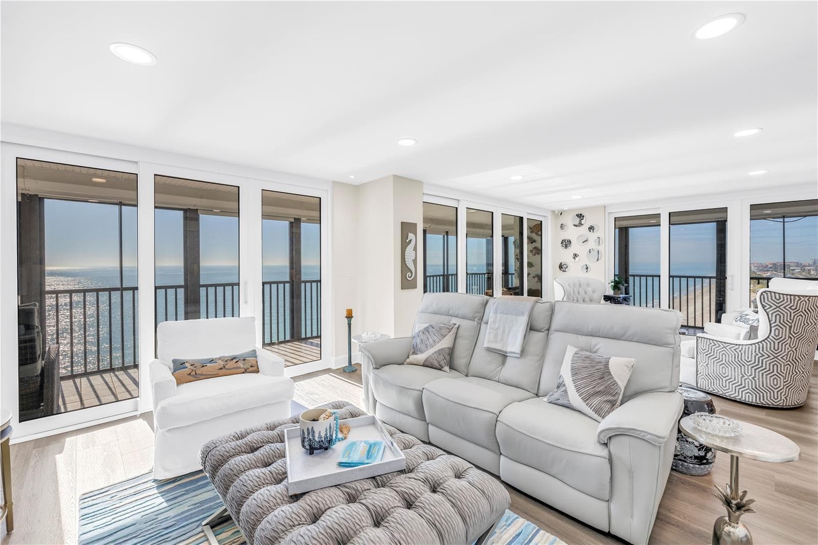 15462 Gulf Blvd #1006 photo 5