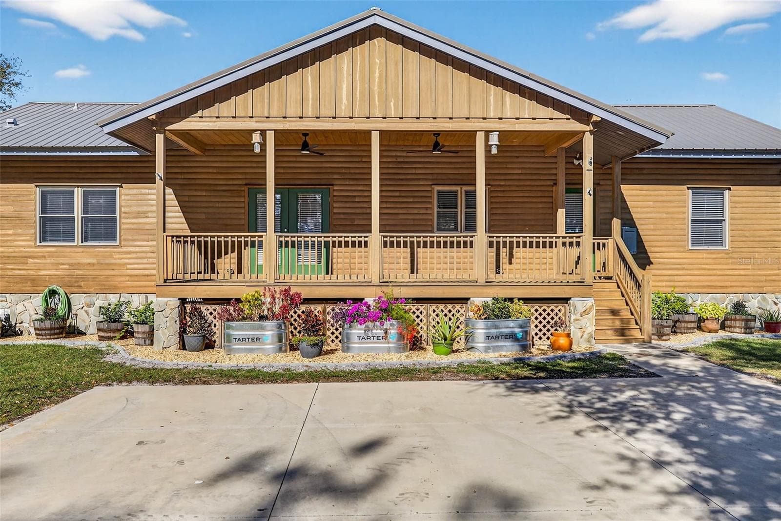 6750 Sutton Oaks Ln photo 5