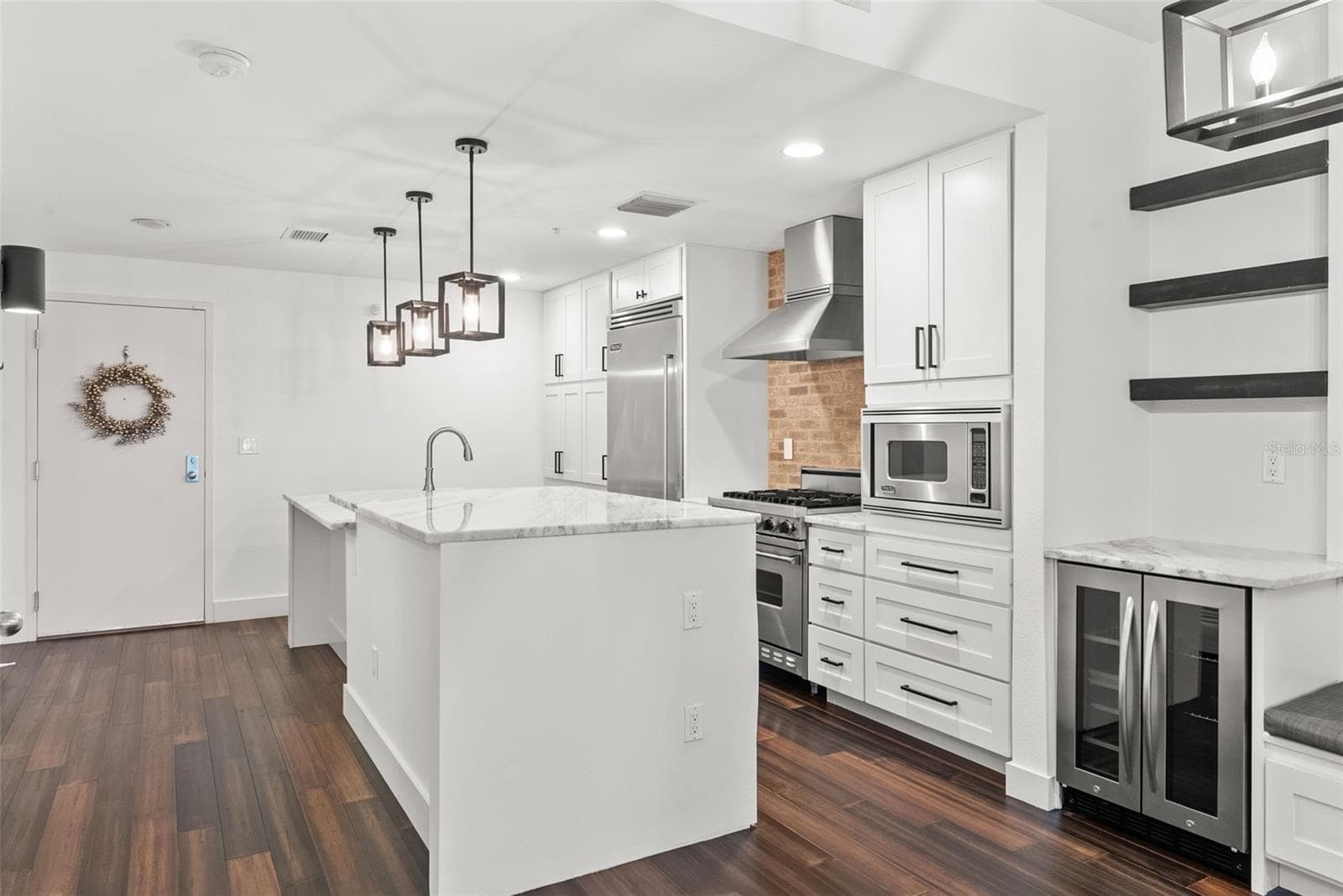 1208 E Kennedy Blvd #618 photo 5