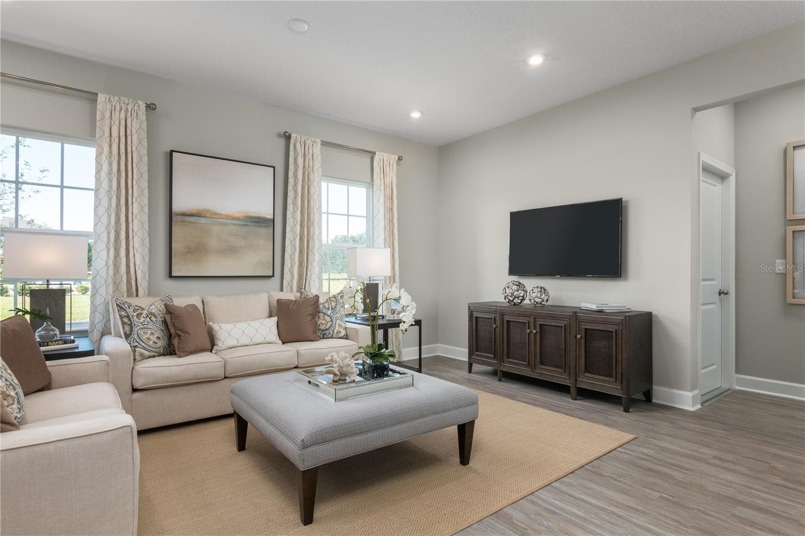 2040 Mallard Blvd photo 3