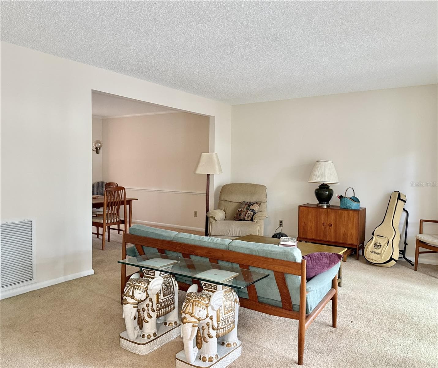 6101 Soaring Avenue photo 4