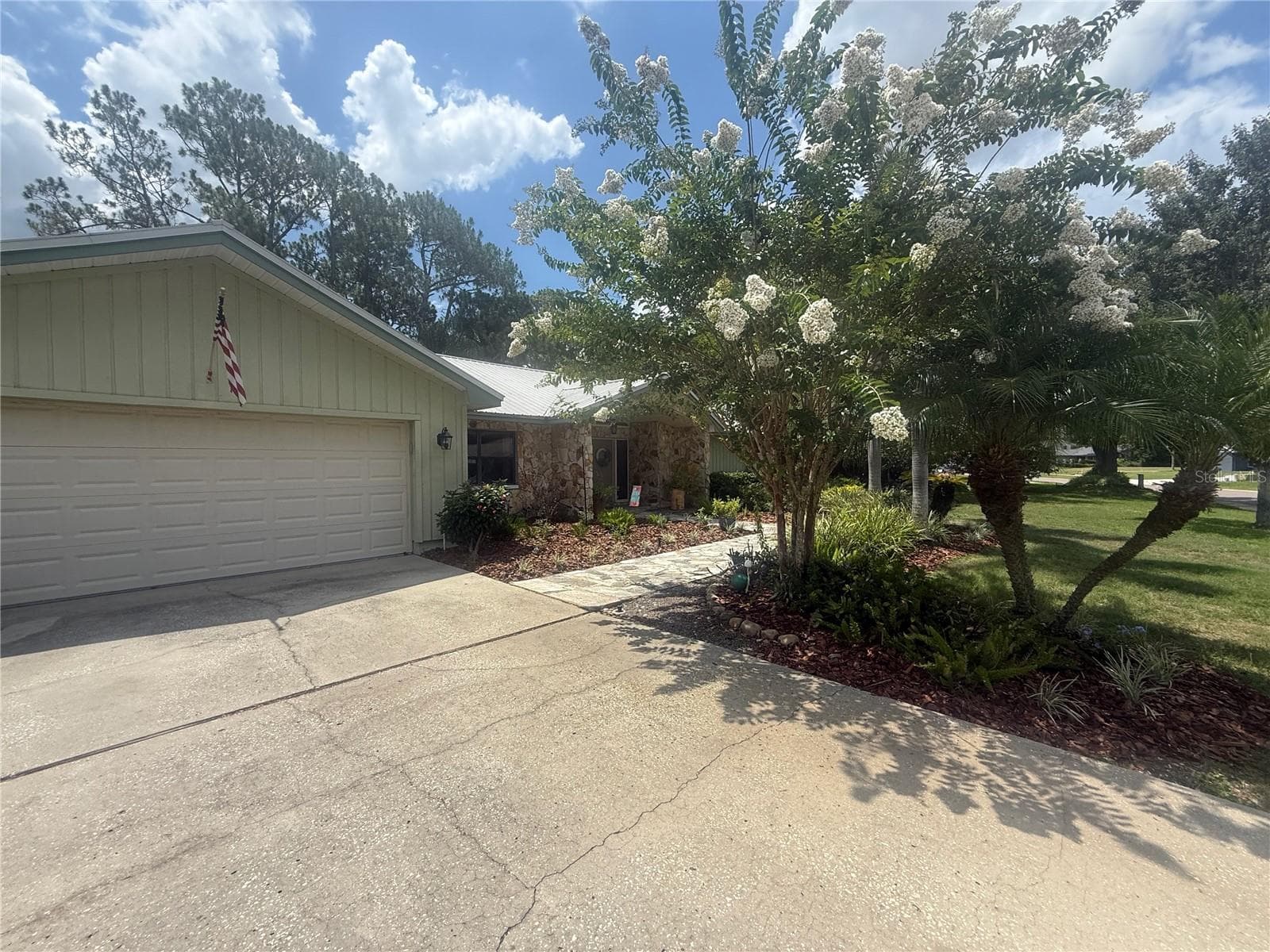 2215 Toniwood Ln photo 5