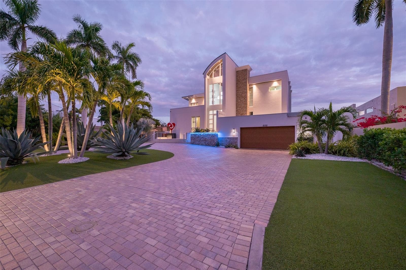 222 Morningside Dr