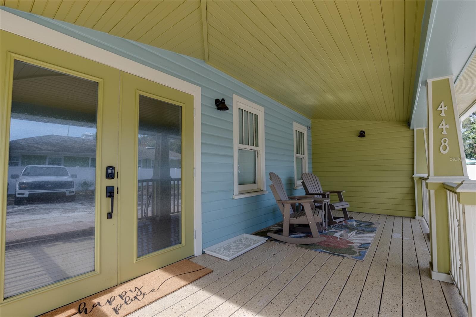 448 Locklie St photo 3