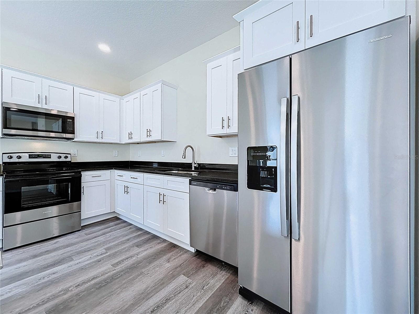 4368 Cambio Gardens Court photo 4