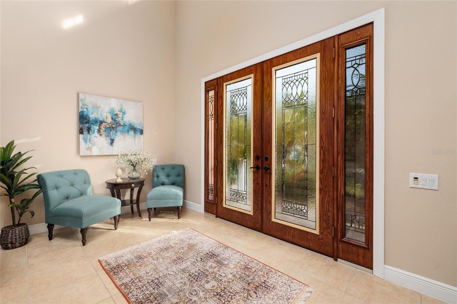 102 Wimbledon CT photo 3