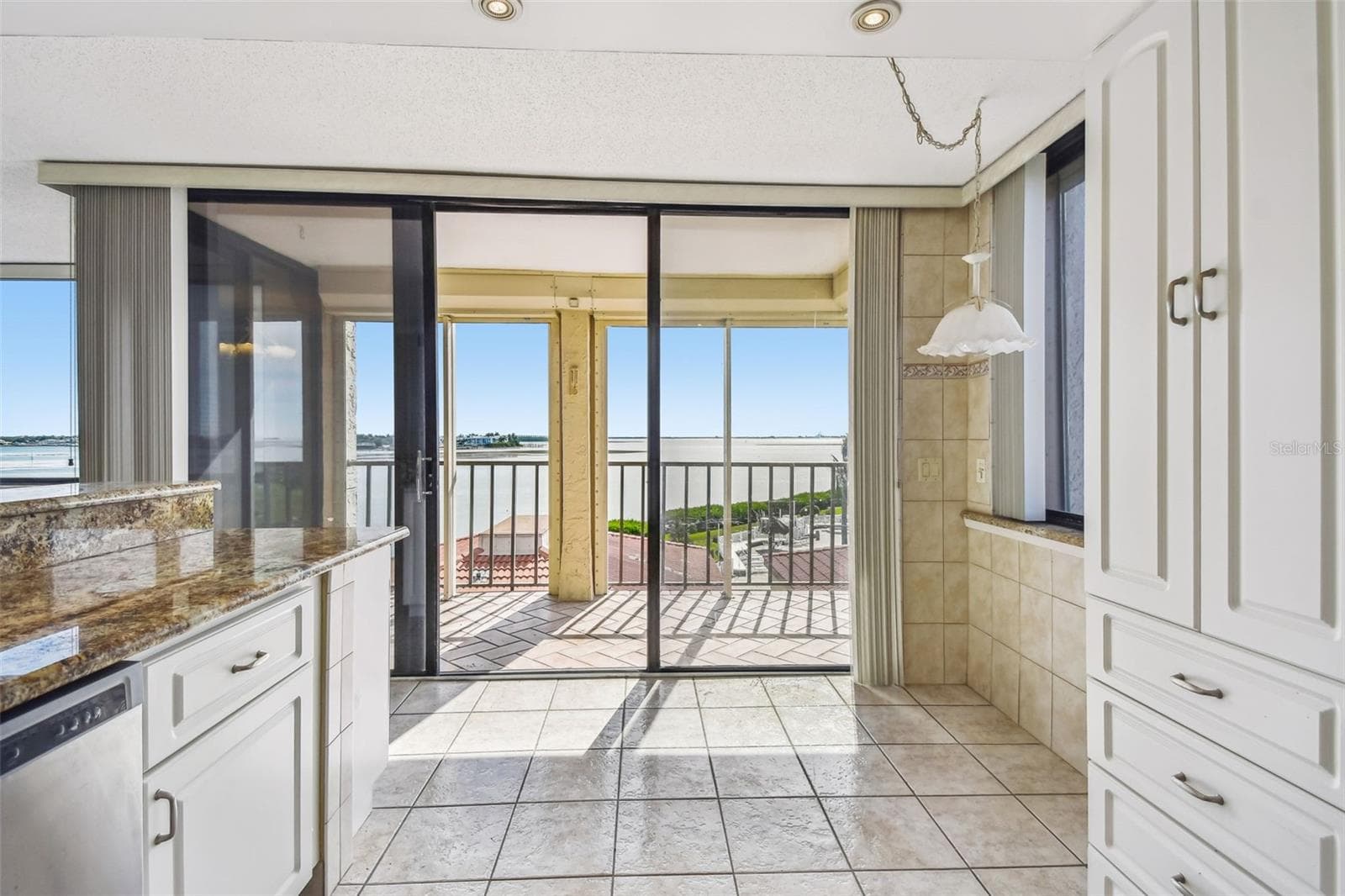 6104 Palma Del Mar Blvd S #402
